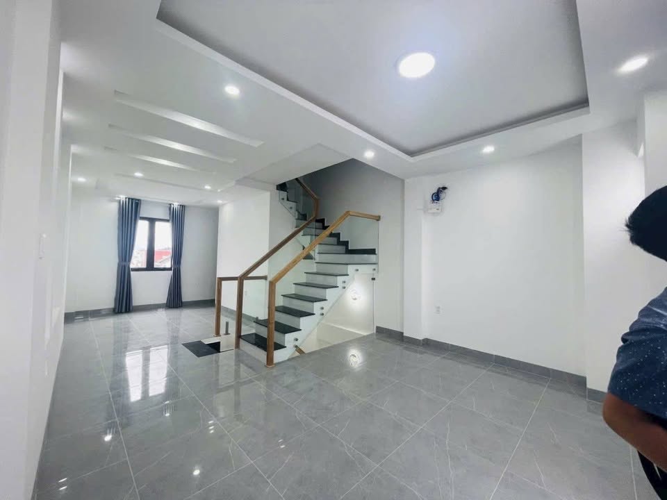 Nhà phố mặt tiền Nguyễn Trung Trực, Đà Lạt 57,82m² giá 8,8 tỷ - Cơ hội đầu tư hấp dẫn!