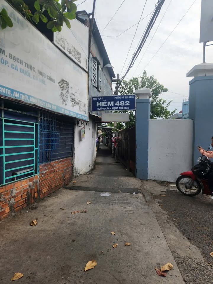 Nhà cấp 4 hẻm 482 Cách Mạng Tháng 8, 46.2m² giá 1.25 tỷ - Cơ hội đầu tư hiếm có!