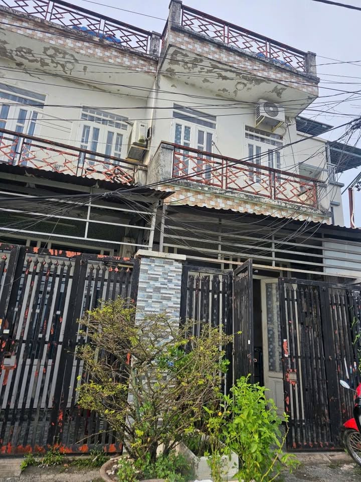 Nhà mặt tiền đường Phan Văn Hớn, 48m², giá 2.39 tỷ - Thương lượng ngay!