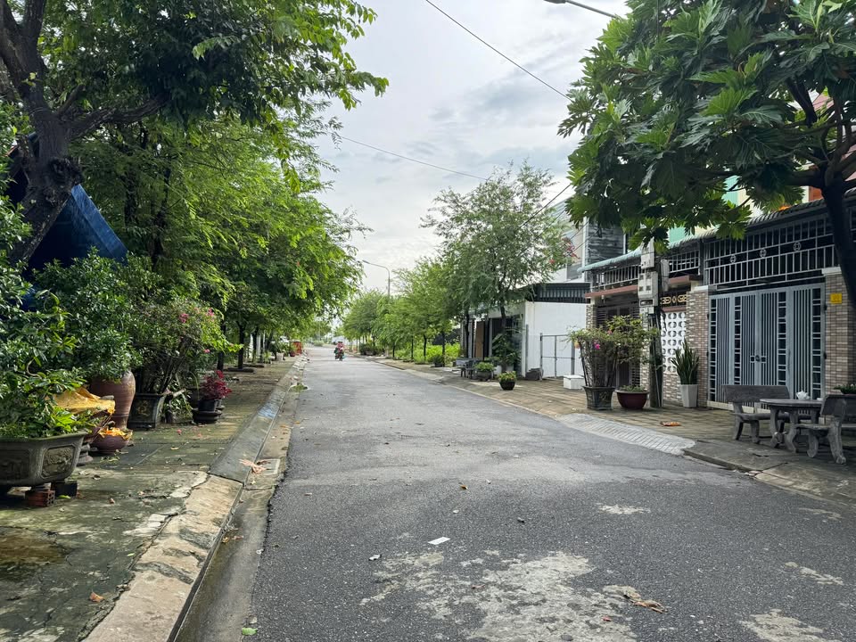 Đất nền Tân Thạnh, Tam Kỳ 110m² giá 2.1 tỷ - Mặt tiền đường Nguyễn Thích