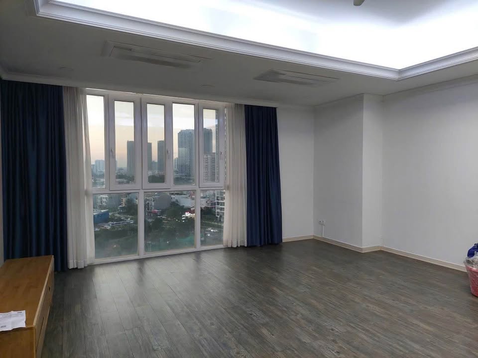 Căn hộ Imperia An Phú 3PN 131m² giá thỏa thuận - Full nội thất, view thành phố đẹp
