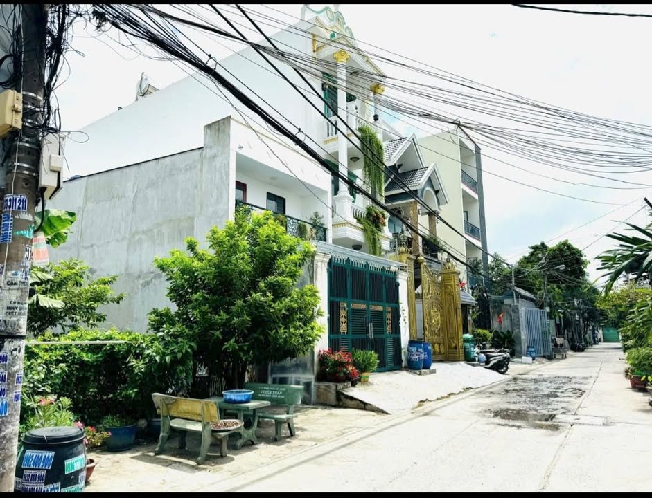 Lô đất thổ cư Vĩnh Lộc B, Bình Chánh 265,9m² giá chỉ 8,7 tỷ - Gần nhiều tiện ích!