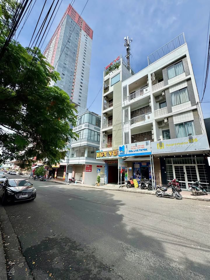 Nhà 4 tầng mặt tiền đường Nguyễn Đình Chiểu, Vĩnh Phước, Nha Trang - View biển tuyệt đẹp, thu nhập ổn định 30 triệu/tháng!