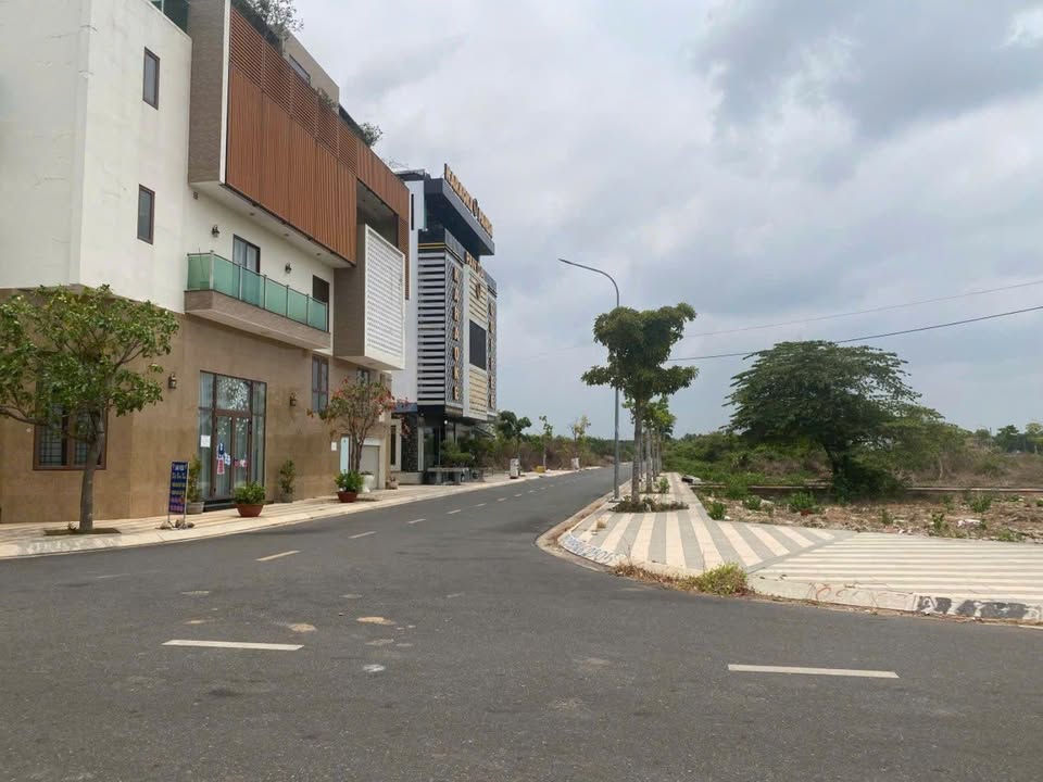 Đất nền Hòa Long Bà Rịa 138m² giá 2.68 tỷ - Vị trí đẹp, phong thủy tốt!