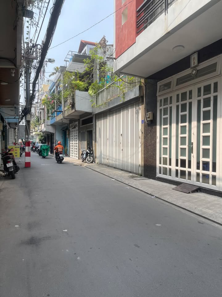 Nhà FrontHouse Tân Bình 70m² giá 9 tỷ - Cơ hội đầu tư tuyệt vời!