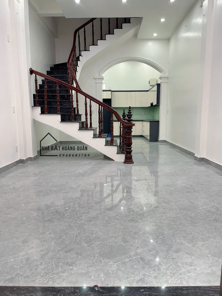 Nhà riêng Trần Hưng Đạo TP Thái Bình 50m² giá 3 tỷ - Ô tô tránh nhau, vị trí đắc địa!