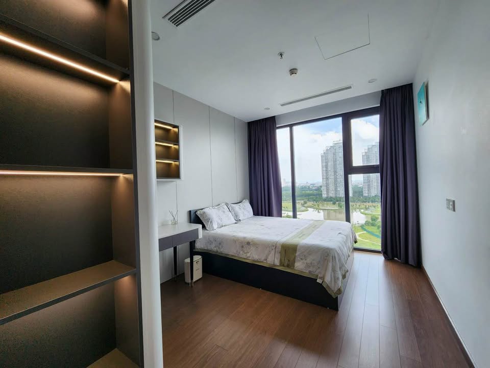 Căn hộ cho thuê Tòa N01-T4, Bắc Từ Liêm 135m² - View hồ điều hòa, sẵn sàng vào ở!