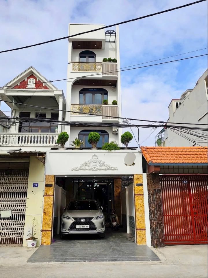 Nhà mặt đường Đinh Nhu, Lê Chân, Hải Phòng 130m² giá 11.5 tỷ - Thiết kế hiện đại, nội thất cao cấp!