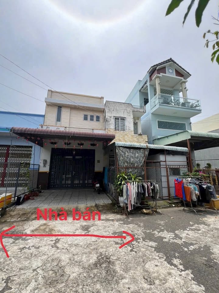 Nhà đẹp 72m² tại Khu Tây Đại Học, Long Xuyên, giá 2 tỷ - Sẵn sàng vào ở ngay!