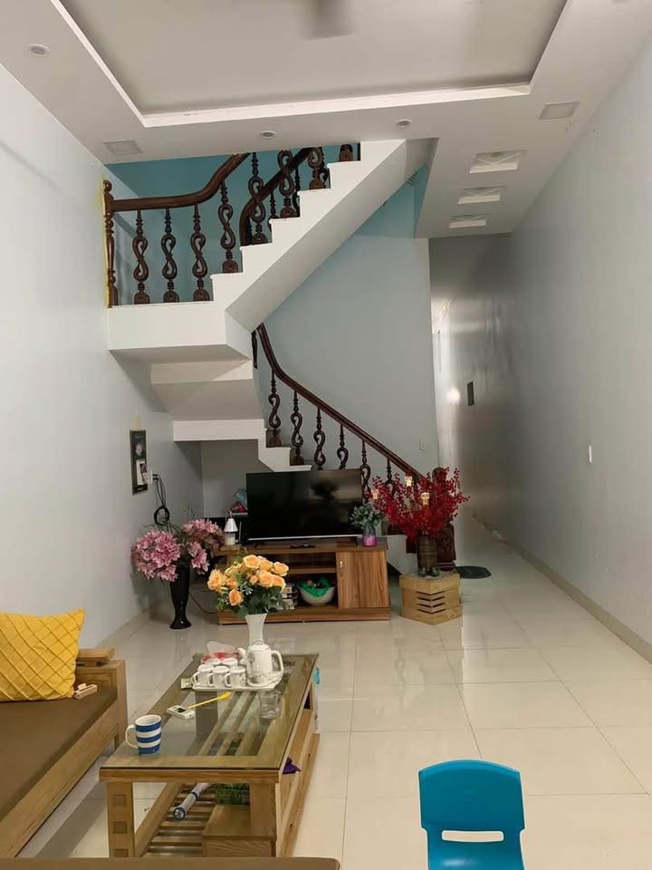 Nhà phố 2 tầng 1 tum tại Minh Khai, 88m² giá 2 tỷ - Pháp lý rõ ràng, giao dịch ngay!