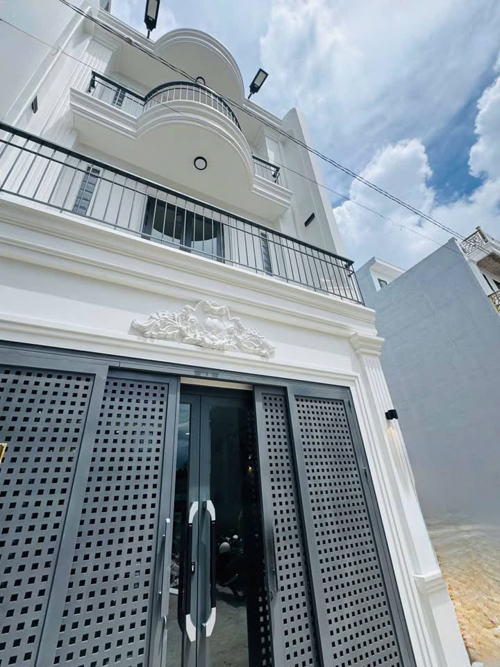 Nhà phố Bà Điểm, Hóc Môn 87m² giá 7 tỷ - Sẵn sàng thương lượng!