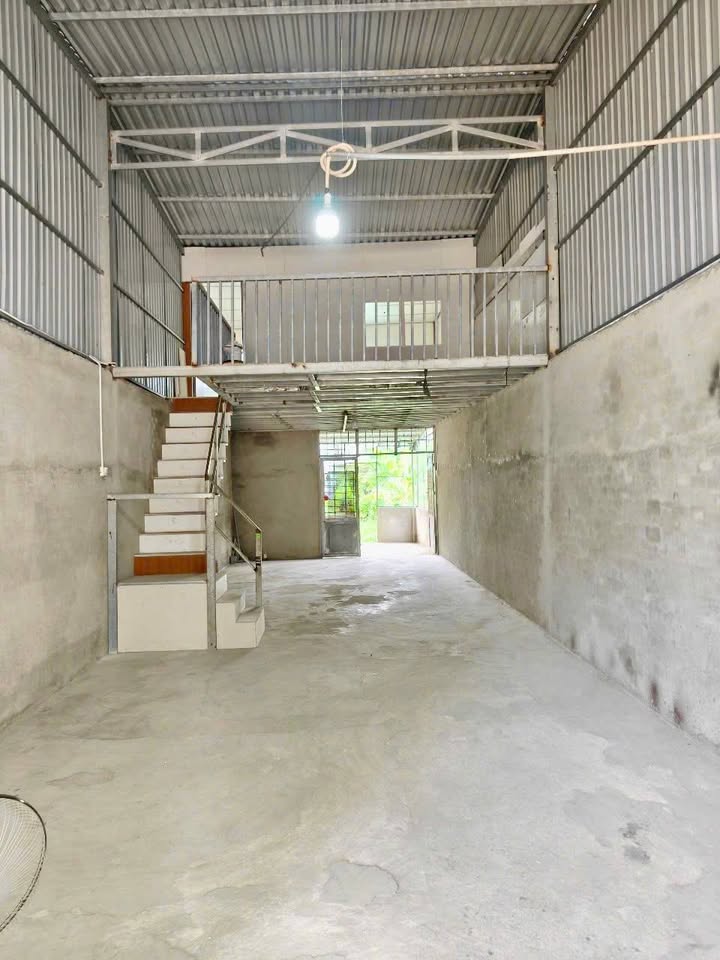 Cho thuê kho xưởng Thạnh Xuân 190m² giá 9 triệu - Phù hợp chứa hàng hóa, sản xuất