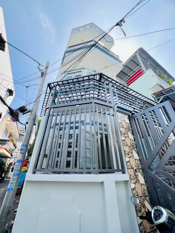 Nhà riêng đường Nguyễn Thị Kiểu, Quận 12, 56m² giá 4.8 tỷ - Vị trí đắc địa gần Metro!