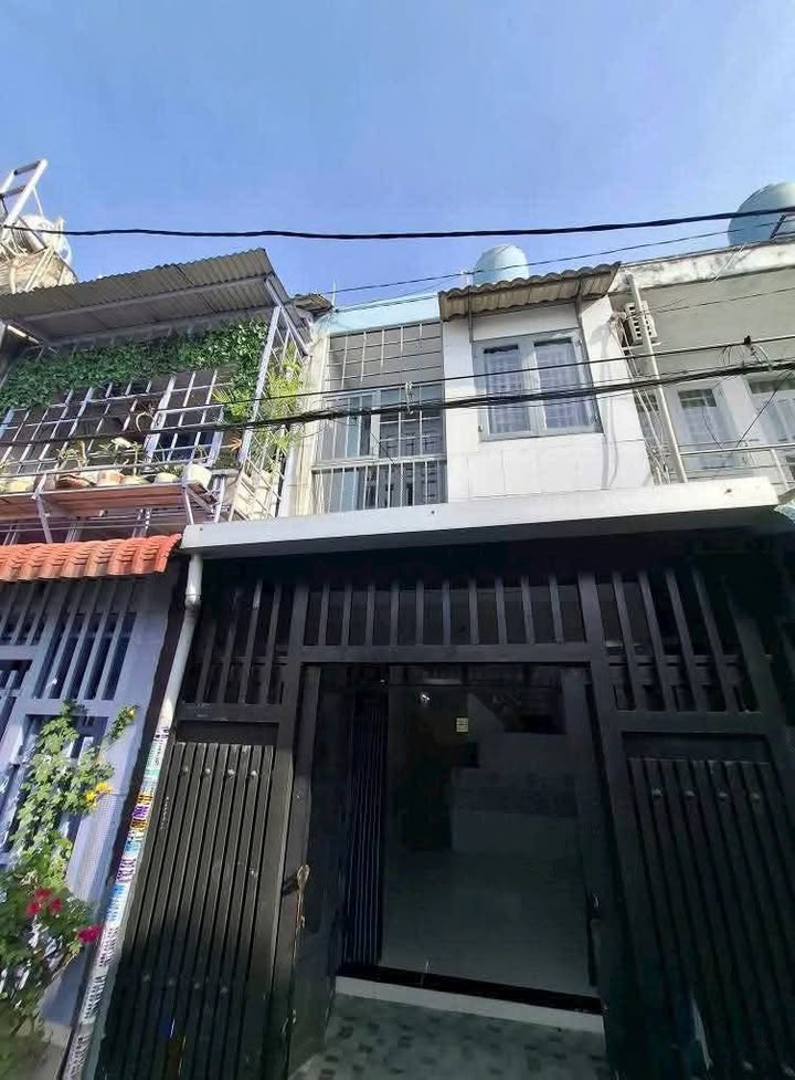 Bán nhà Thạnh Lộc 50, Quận 12, 39.6m² giá 1.29 tỷ - Thiết kế hiện đại, sẵn sàng vào ở!