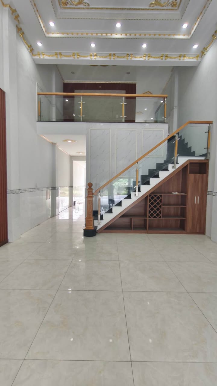 Nhà mặt tiền kinh doanh đường Nguyễn Thái Học, 115m² chỉ 3.19 tỷ - Sổ hồng chính chủ!