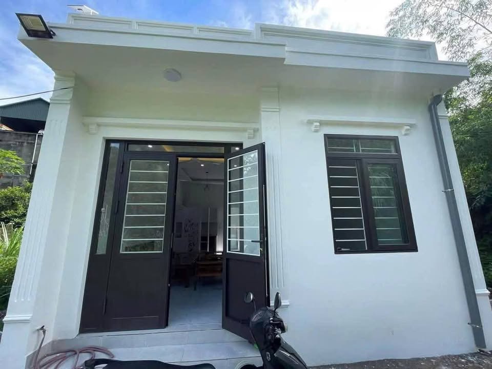 Nhà đẹp Cẩm Thạch 54m² giá 900 triệu - Cơ hội đầu tư hiếm có!