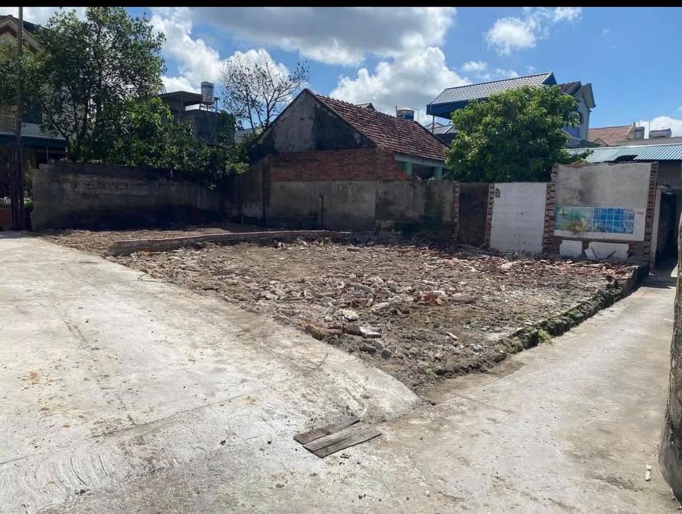 Đất mặt sau đường Tô Hiệu, Cẩm Trung, 70m² giá 1 tỷ - Đường ô tô đỗ cửa, tiện ích đầy đủ!