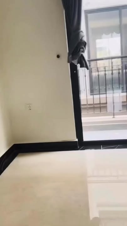 Cho thuê nhà 5 tầng Vinhome Bắc Luân 2 - 4 phòng ngủ, đầy đủ nội thất