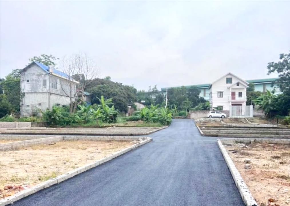 Đất nền Xuân Khanh, Sơn Tây 110m² giá 2 tỷ - Mặt tiền rộng, ô tô tránh nhau!