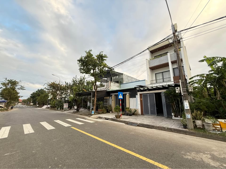 Đất nền Đà Nẵng 90m² giá 4 tỷ - Vị trí đẹp, đầu tư sinh lời!