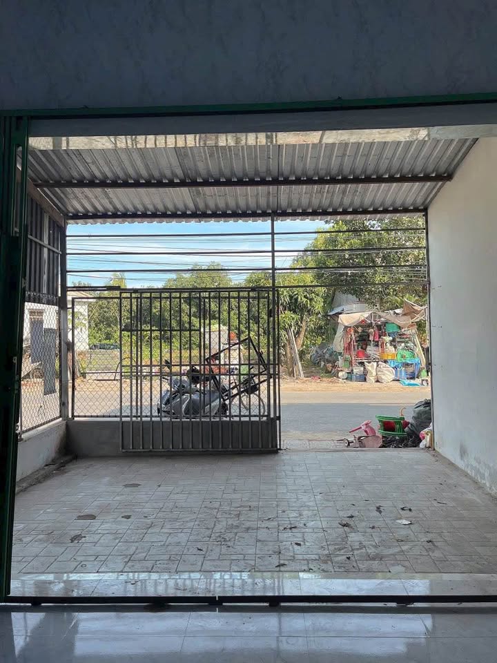 Nhà mặt tiền Tân Việt Hoà, Tịnh Thới 90m² giá 1.5 tỷ - Sẵn sàng ở ngay!