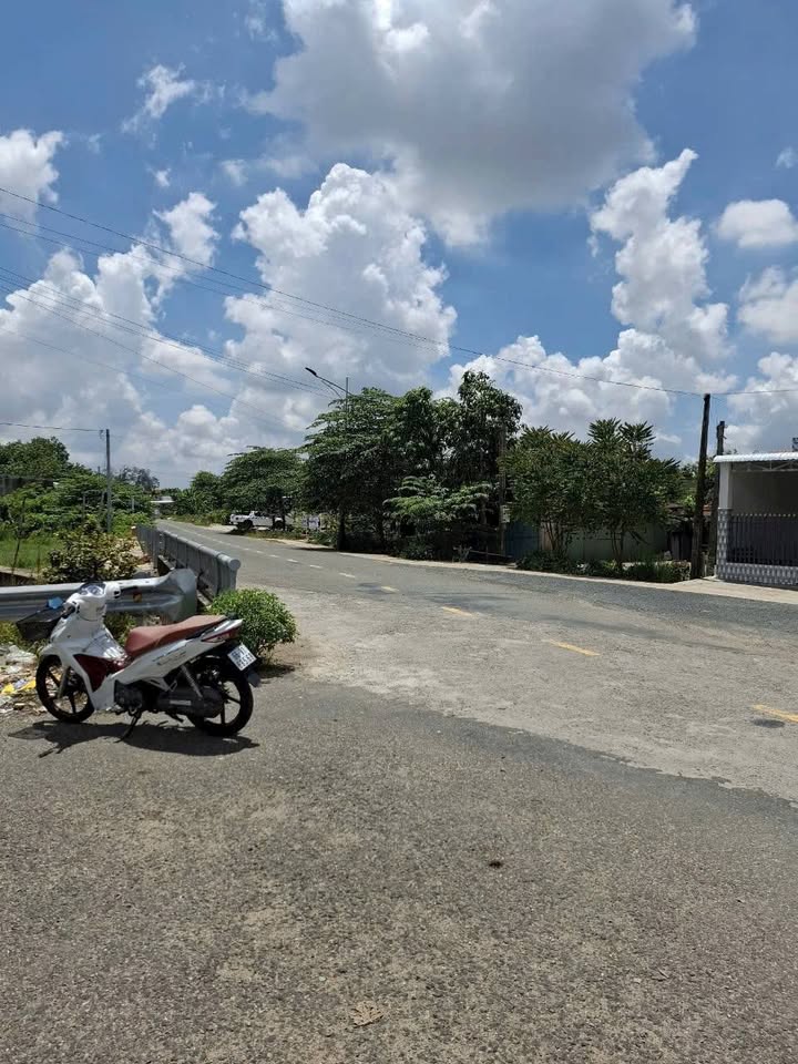 Nhà phố sang trọng đường Cái Tắt Thông Lưu 379m² giá 2.6 tỷ - Giảm ngay 300 triệu