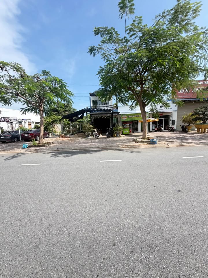 Nhà phố đường Thiên Hộ Dương, 200m², giá thương lượng - Gần trường Cao Đẳng Cộng Đồng!