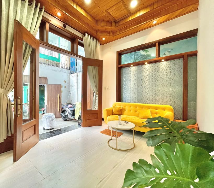 Shophouse cho thuê mặt tiền Nam Kỳ Khởi Nghĩa 60m² - Vừa ở vừa kinh doanh!