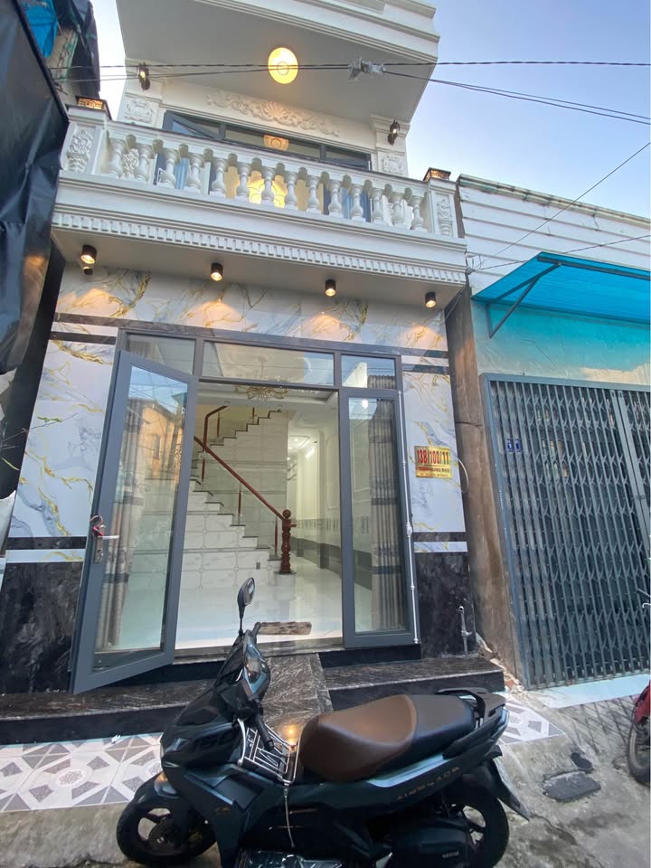 Nhà lầu mới đẹp tại hẻm 138 Trần Hưng Đạo, Ninh Kiều, Cần Thơ - Giá chỉ 2.85 tỷ!