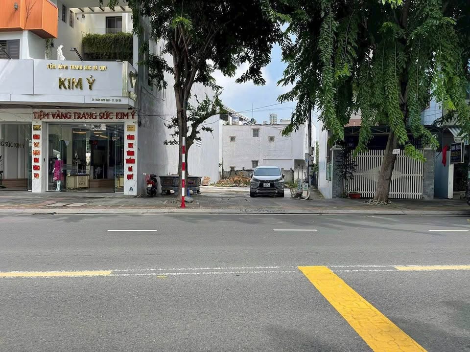 Đất mặt tiền Trần Hưng Đạo, Bà Rịa 233m² giá 13.5 tỷ - Vị trí kinh doanh đắc địa!