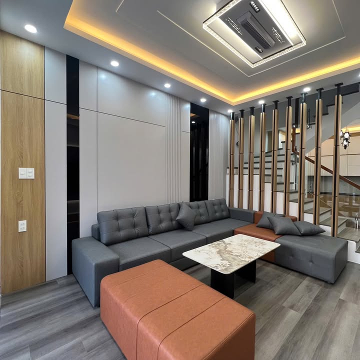 Nhà 3 tầng Đồng Hòa 50m² giá 2.88 tỷ - Thiết kế hiện đại, đầy đủ nội thất!