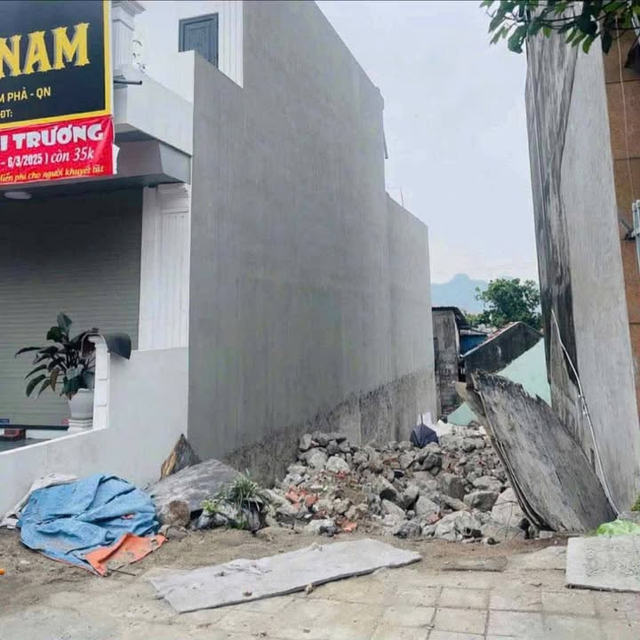 Đất kinh doanh mặt đường Lý Bôn Cẩm Đông 106m² giá 2.3 tỷ - Đầu tư sinh lời ngay!