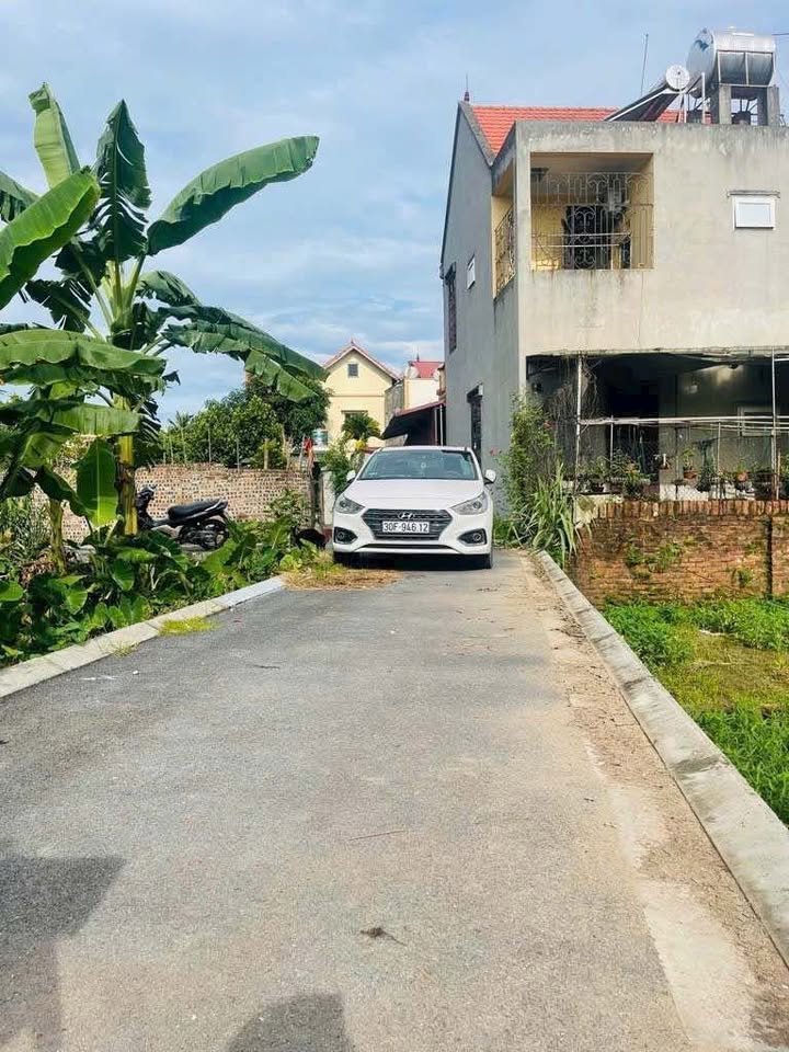 Đất nền Đa Tốn 40,5m² giá chỉ 3 tỷ - Ô tô vào tận đất!