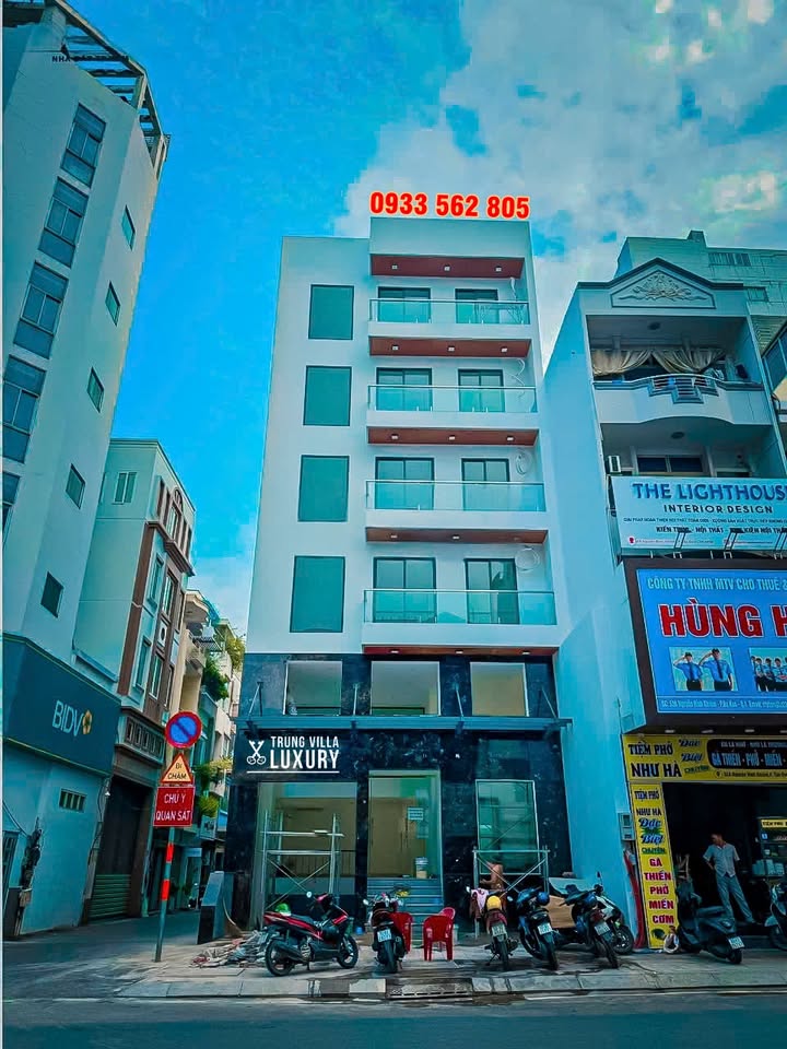 Bán tòa nhà góc 2 mặt tiền Nguyễn Bỉnh Khiêm, Đa Kao, Quận 1 - Đầu tư sinh lời 350 triệu/tháng!