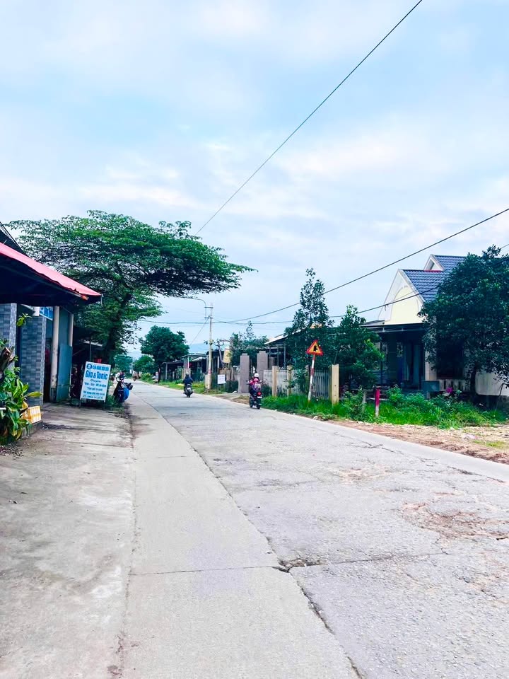 Đất nền mặt tiền xã Tịnh Trà 150m² giá 700 triệu - Vị trí kinh doanh sầm uất!