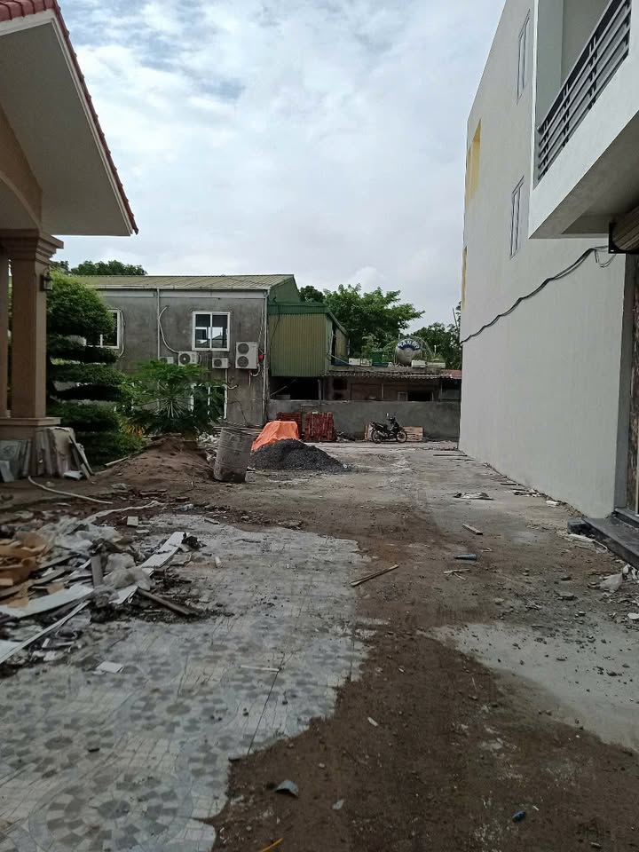 Nhà mới xây Đinh Tiên Hoàng, Ninh Khánh 84m² giá 6 tỷ - Khu vực sầm uất nhất Ninh Bình!