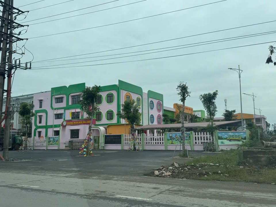 Đất nền mặt đường Triệu Việt Vương, phường Hoa Lư, 96m² - Kinh doanh thuận lợi!