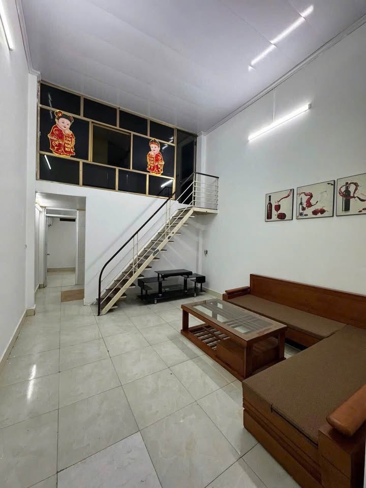 Bán Nhà Cấp 4 Ngõ Phố Lê Viết Hưng, Hải Dương 46m² giá 1.5 tỷ - Chính chủ, đầy đủ sổ hồng!