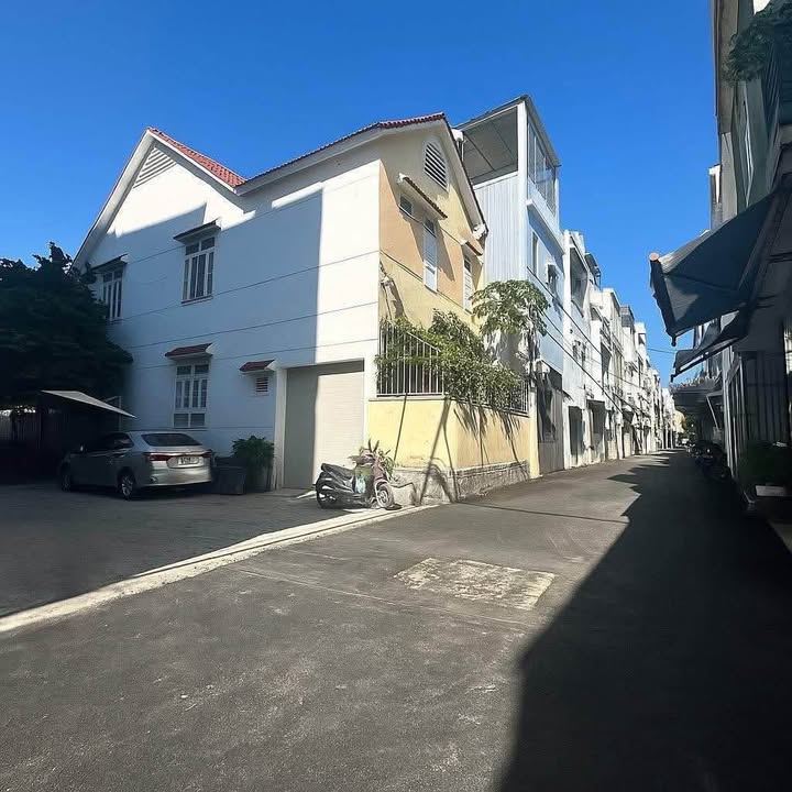 Nhà phố Cù Chính Lan 53m² giá 4.45 tỷ - Vị trí đắc địa, đầu tư sinh lời!