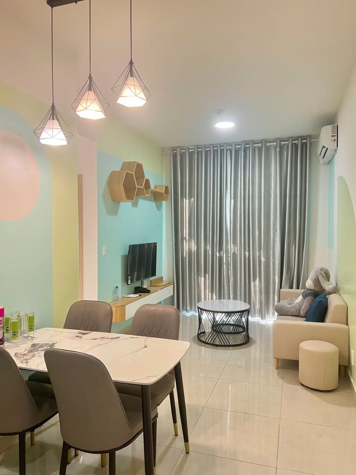 Căn hộ chung cư Dragon Castle Bãi Cháy 2PN 2VS chỉ 5.5 triệu - Full nội thất, vào ở ngay!