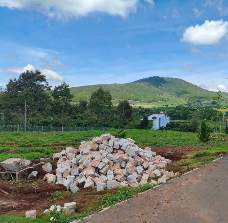 Đất nền Liên Hiệp 140m² giá 1.13 tỷ - View núi thoáng mát, pháp lý rõ ràng!