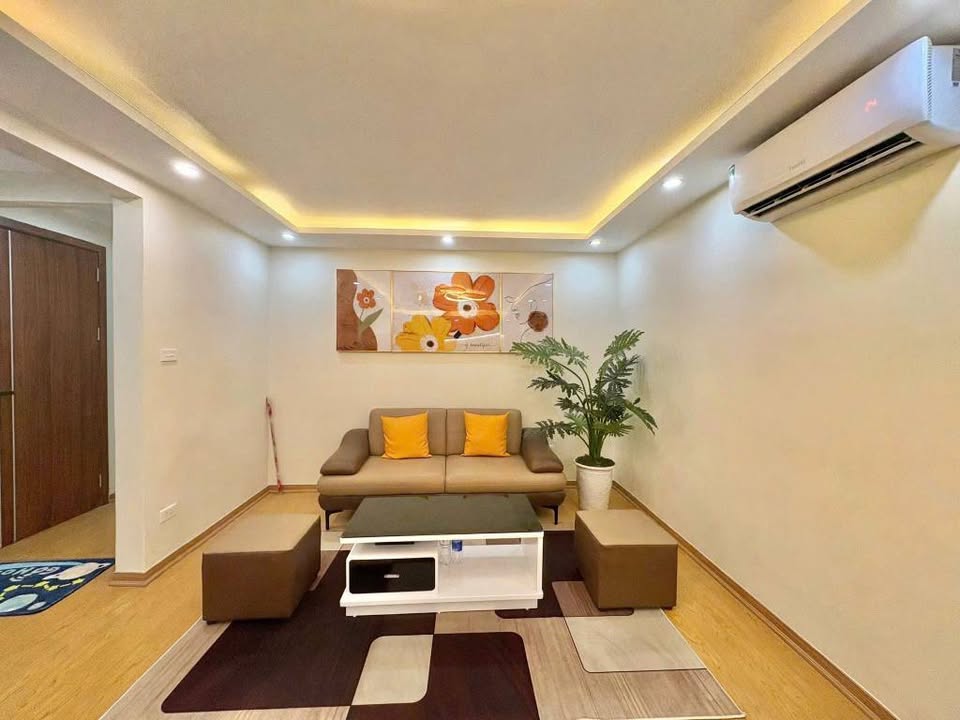 Căn hộ tập thể Trung Tự Đống Đa 90m² giá 11.5 triệu - Nhà đẹp sang trọng, chỉ cần xách vali về ở!