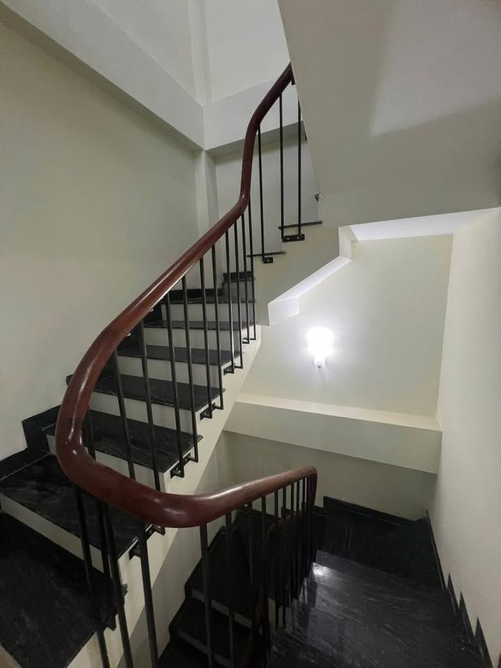 Căn hộ cho thuê đường Lý Sơn, 50m² giá 4 triệu - Nhà mới tinh, gần trường học!