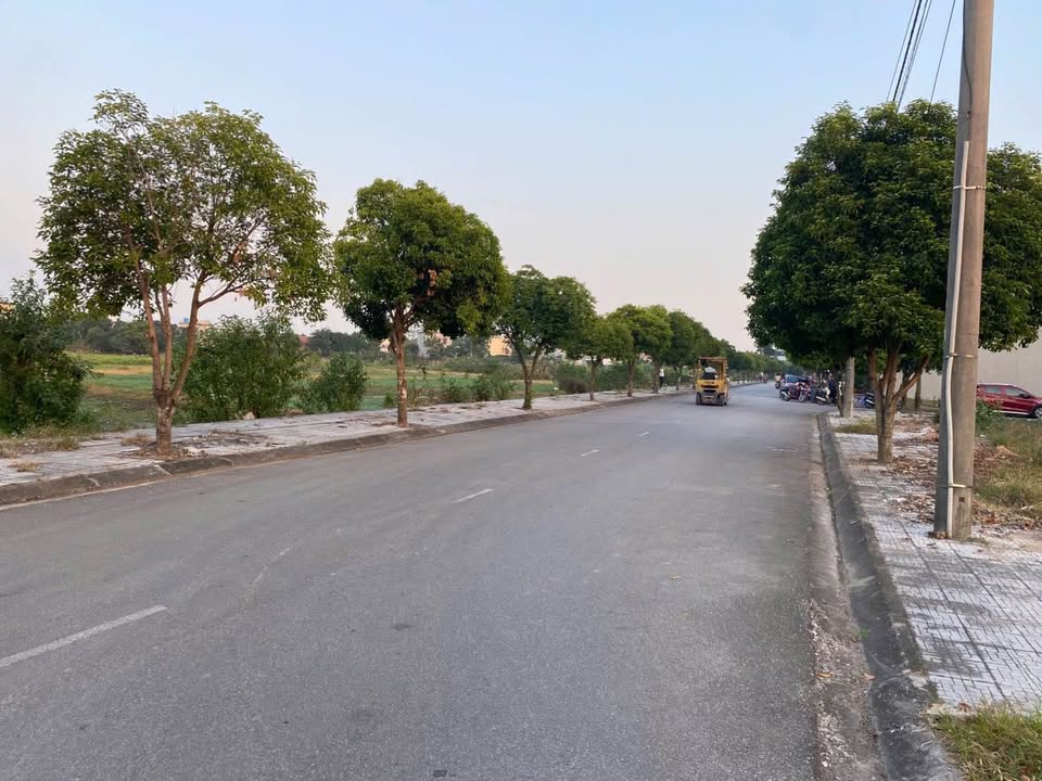 Đất nền Tiền Phong Thái Bình 63m² giá 2 tỷ - Sổ đỏ chính chủ, kinh doanh tốt!