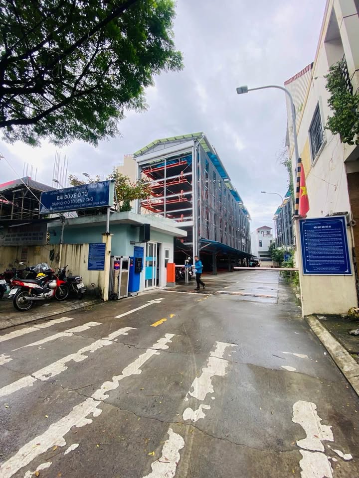 Nhà 2 tầng tại Hải Châu Đà Nẵng 42,7m² giá 3 tỷ - Đường Phan Châu Trinh, gần bãi đỗ ô tô!