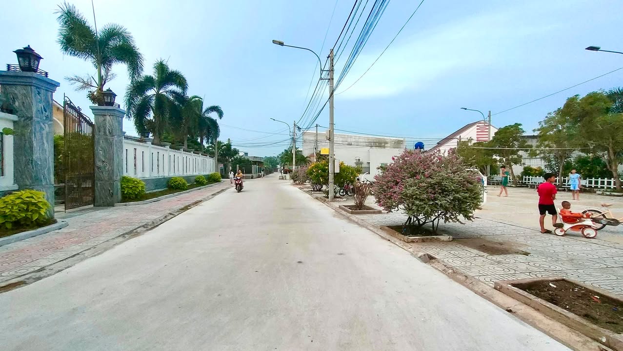 Đất nền Long Cang, Cần Đước 90m² giá 900 triệu - Sổ hồng chính chủ, giảm giá sốc!