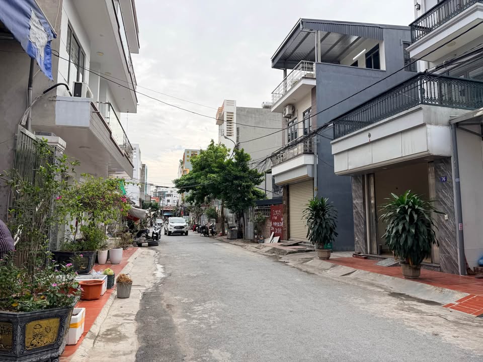 FrontHouse mặt đường Vĩnh Tiến, Lê Chân 68m² giá 6.8 tỷ - Đầu tư sinh lời ngay!