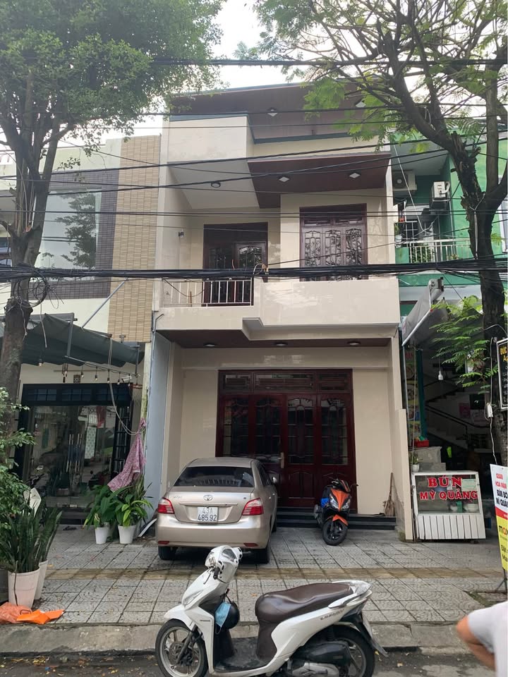 Nhà mặt tiền Trần Xuân Lê, Đà Nẵng 84m² giá 6 tỷ - Đường lớn, thoải mái đỗ xe!