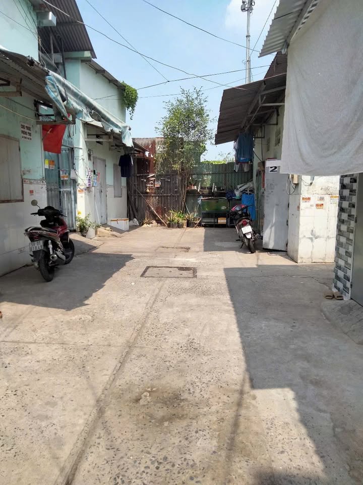 Dãy trọ 100m² Vĩnh Lộc A giá 15 triệu - Thu nhập ổn định 15 triệu/tháng!