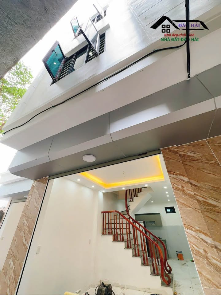 Nhà 3 tầng Trần Lãm Thái Bình 30m² giá chỉ 1.3 tỷ - Sẵn sàng vào ở ngay!